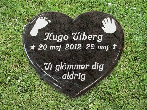 Begravning Sten Rip Liggande gravsten - Köp gravstenar från Edurus.com